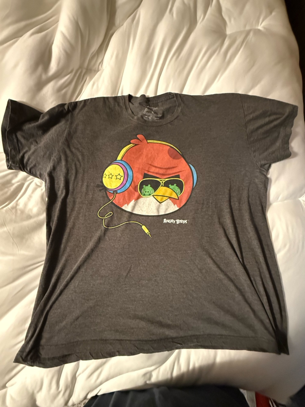 Fifth Sun Gray Angry Birds Red Graphic Tee with Yellow & Green Accents